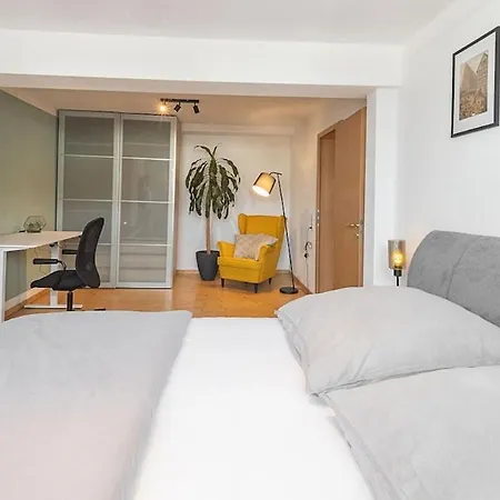Apartment Gelbach Living
